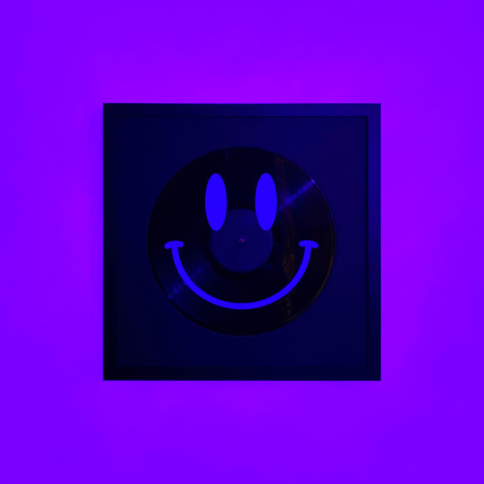 Reversible 12” Vinyl in UV Fluorescent Blue