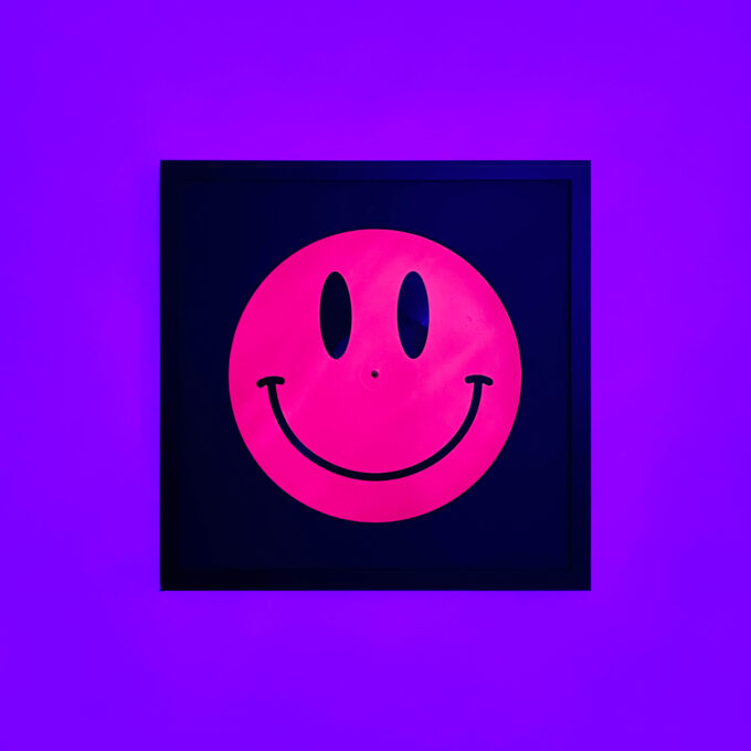 Reversible 12” Vinyl in UV Fluorescent Pink - Image 11